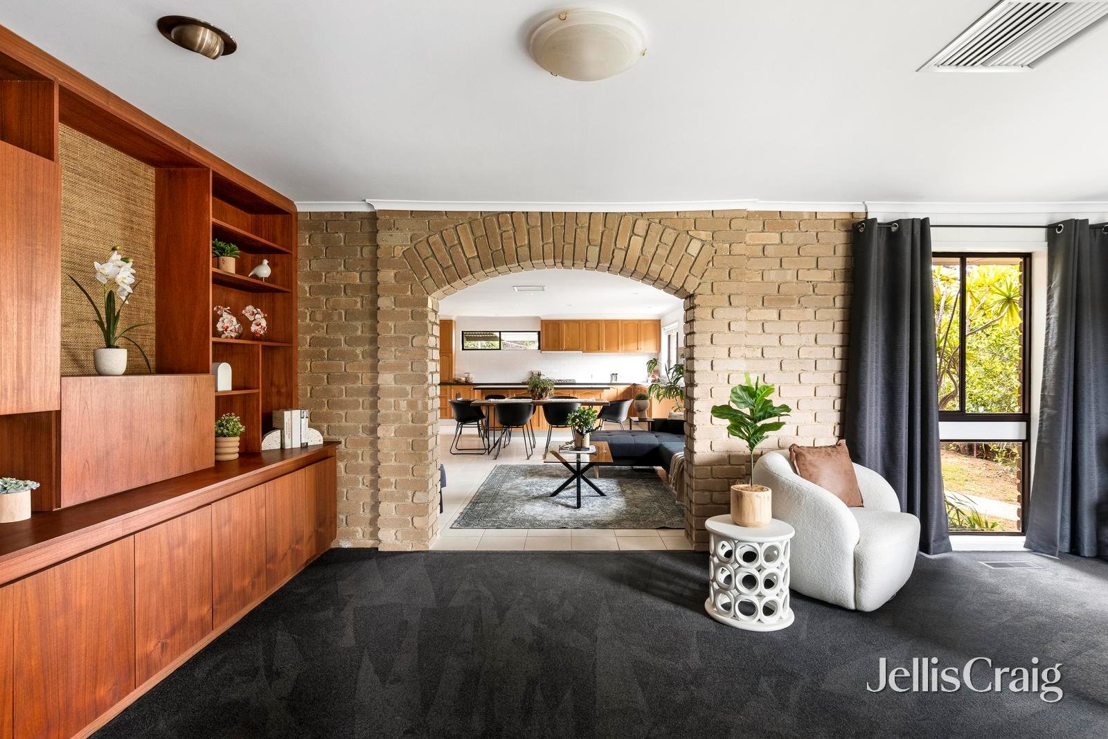 9 Kardinia Drive, Yallambie image 4