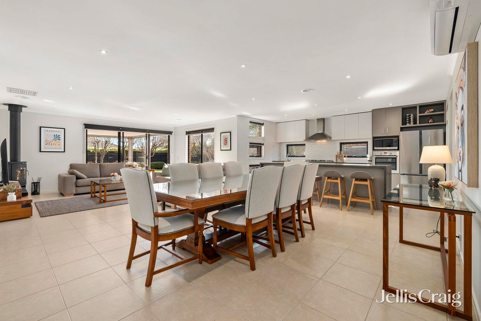 9 Katherine Court, Mornington image 1