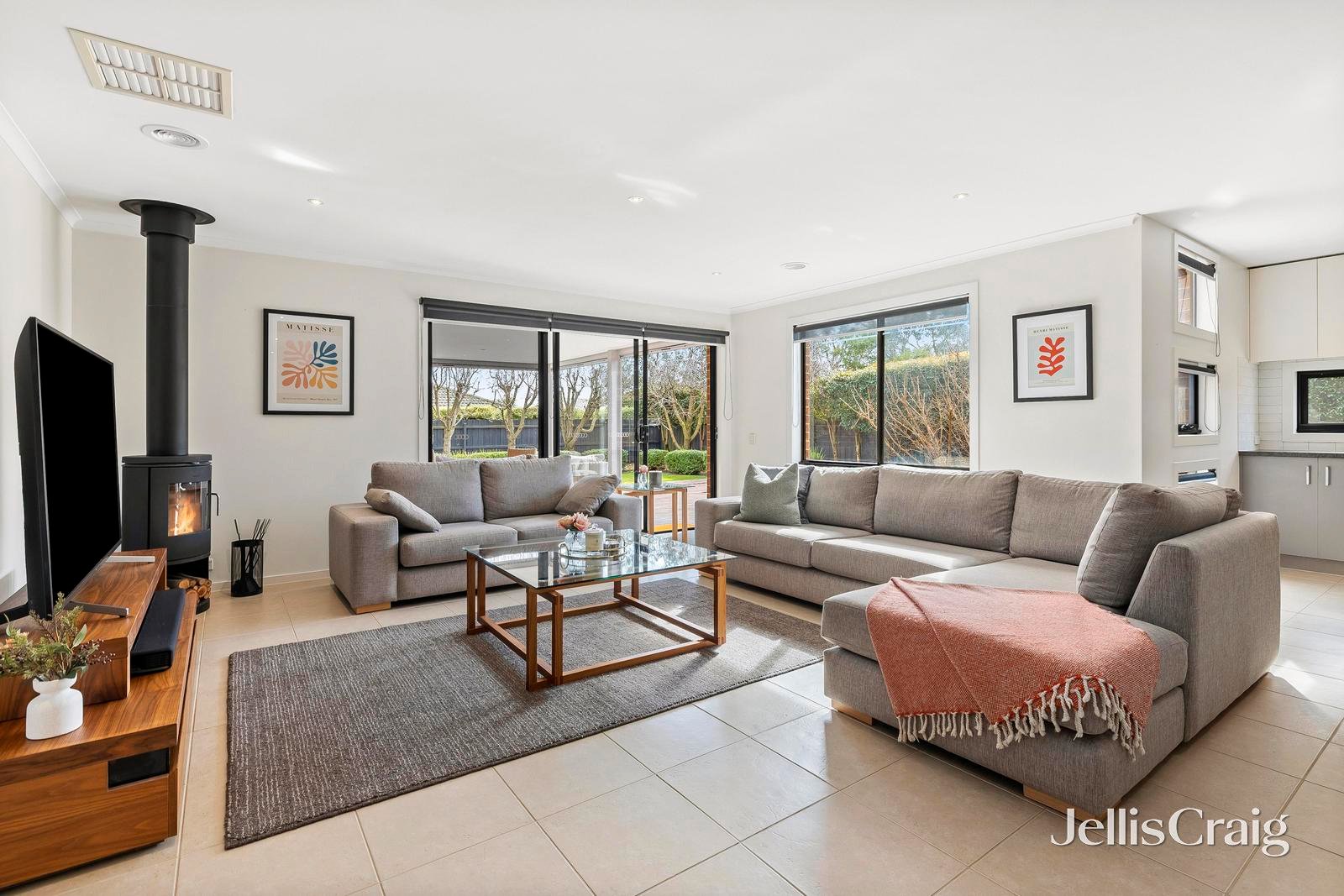 9 Katherine Court, Mornington image 8