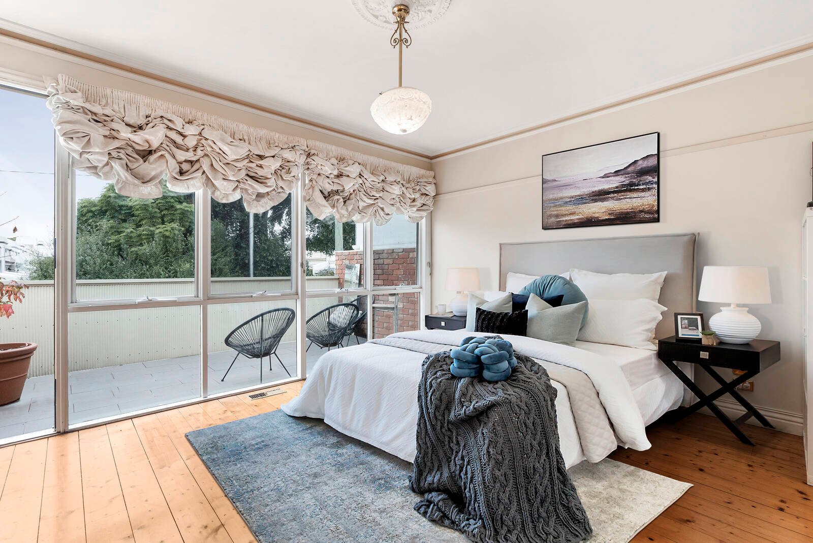 Property Gallery Thumbnail 9