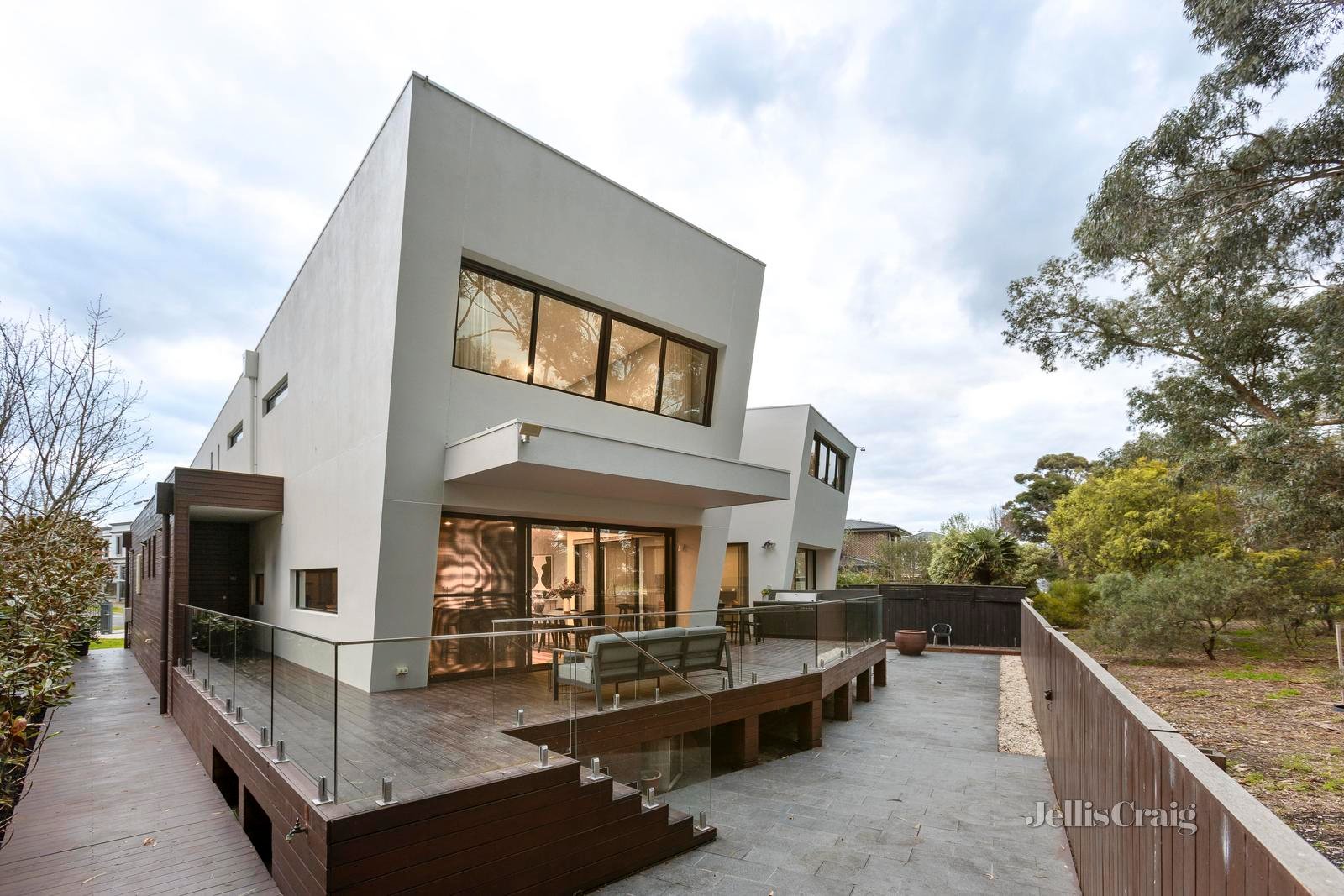 9 Kendari Avenue, Balwyn North image 1