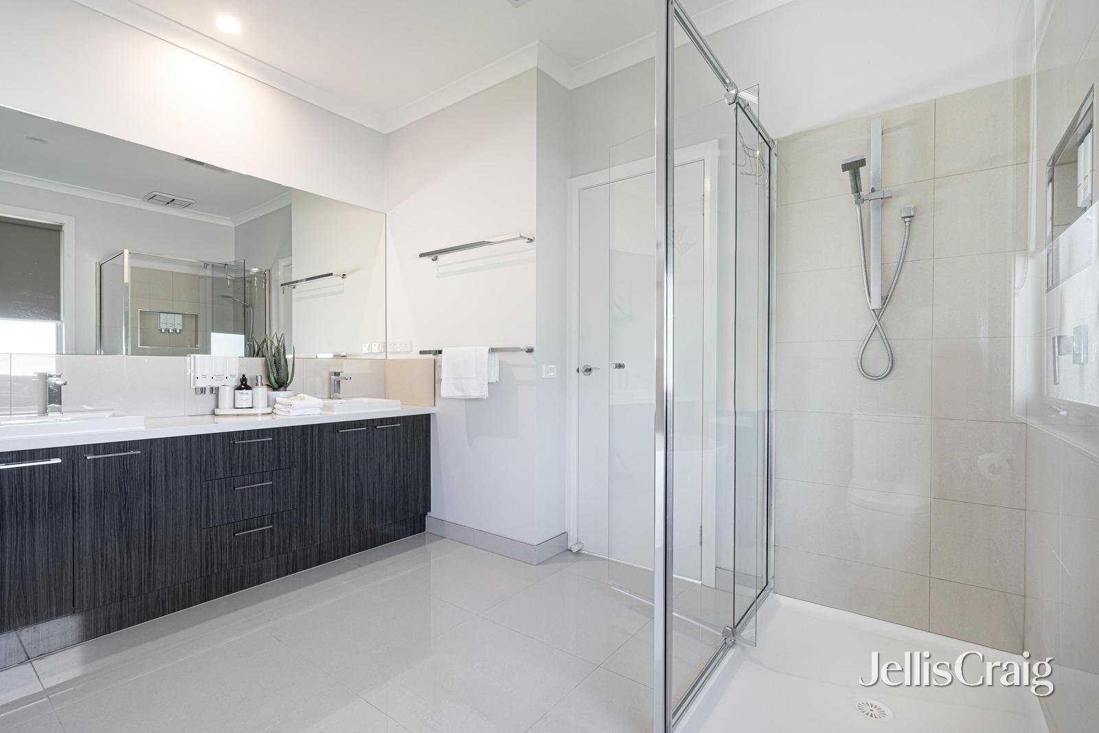 9 Labuan Street, Sorrento image 16