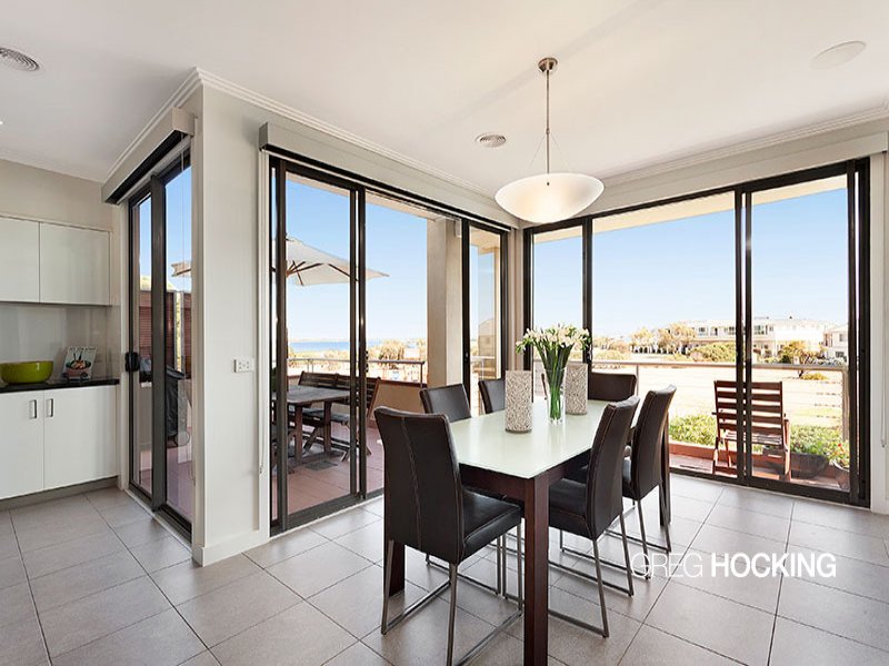 9 Lakeside Place, Williamstown image 3