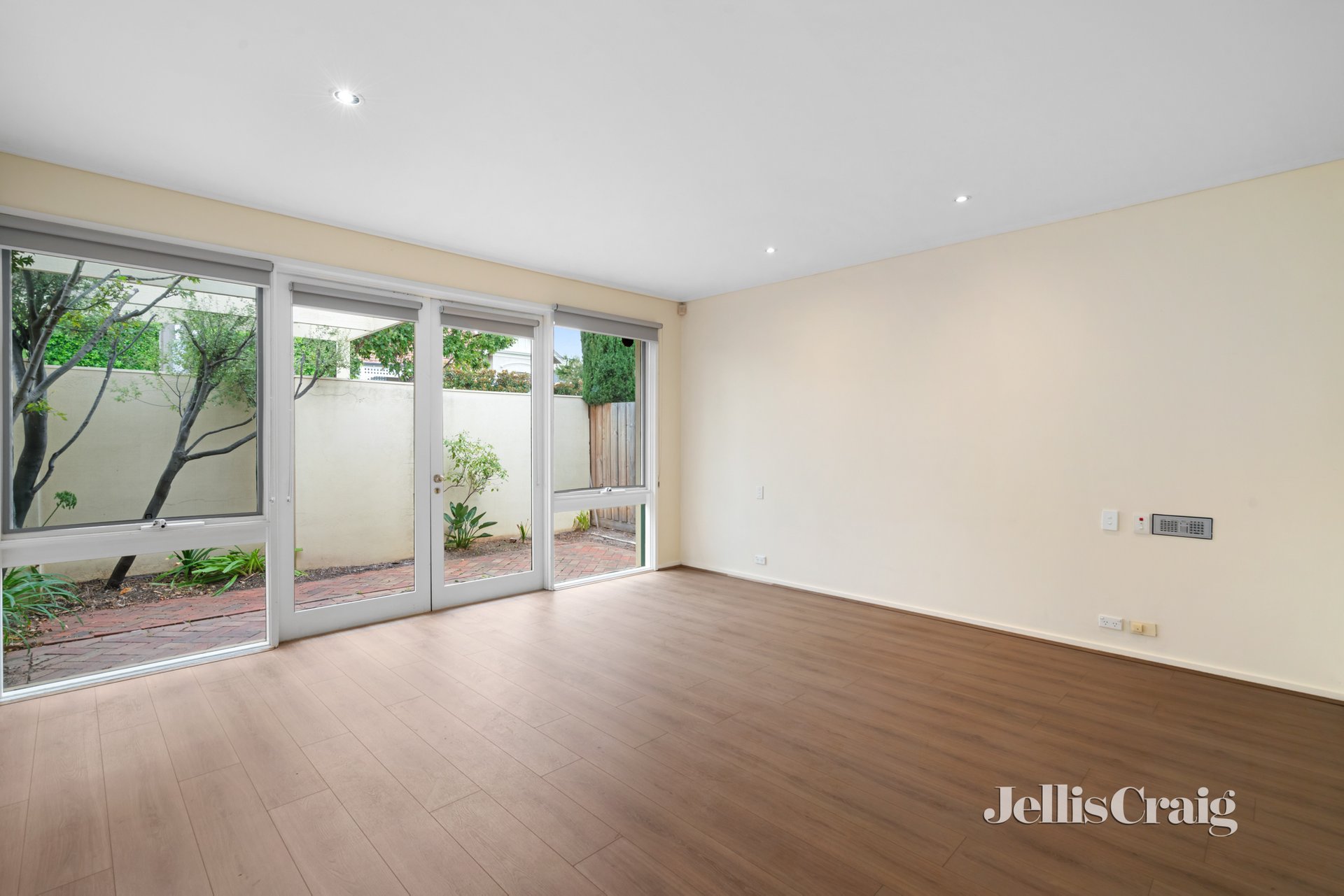9 Lambeth Avenue, Armadale image 6