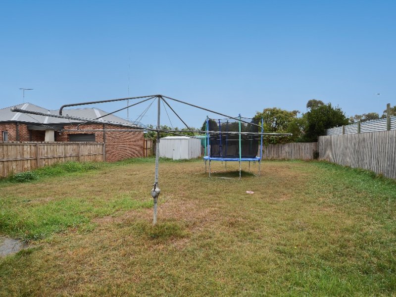 9 Lancaster Avenue, Newcomb image 2
