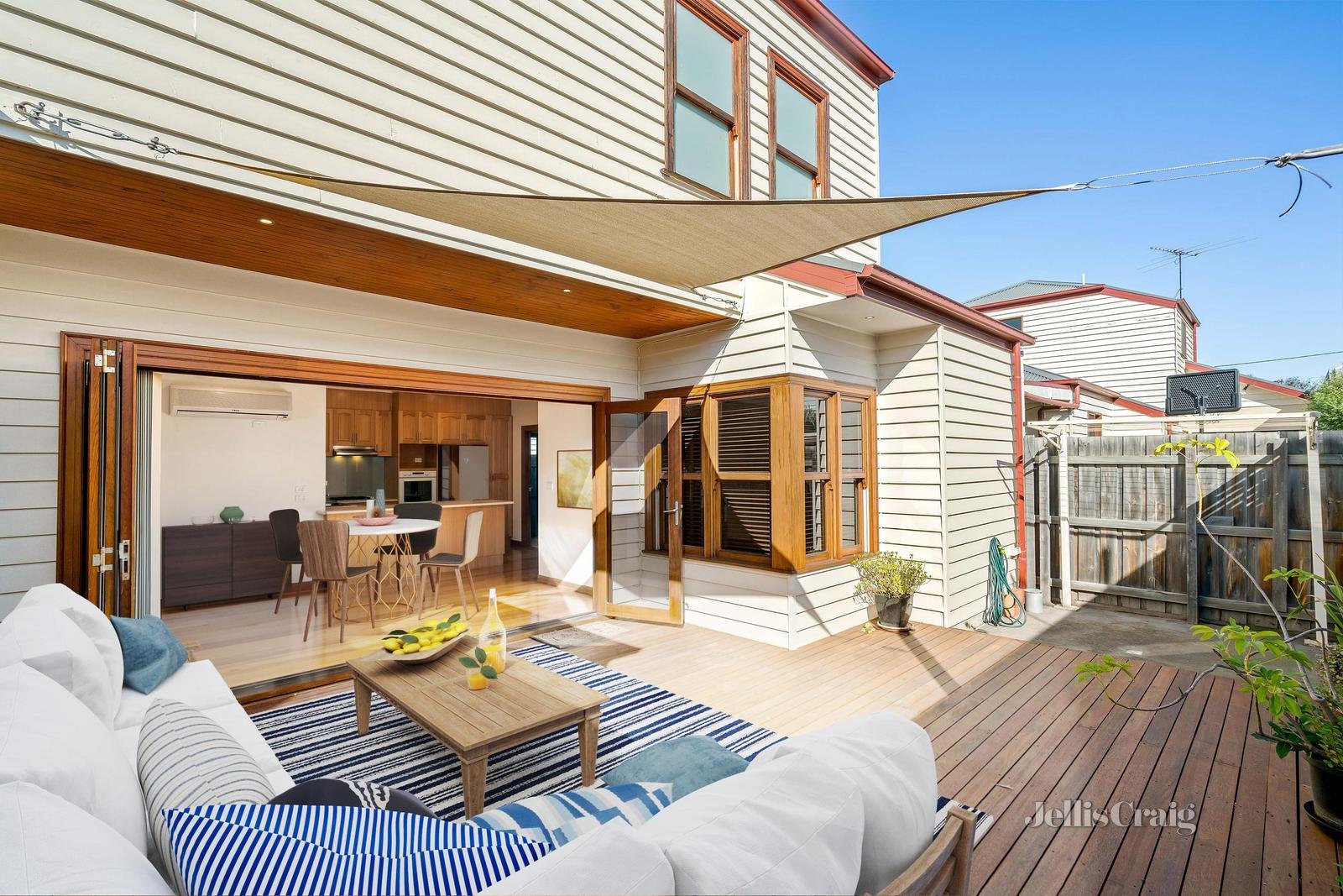 9 Latrobe Street, Newport image 3