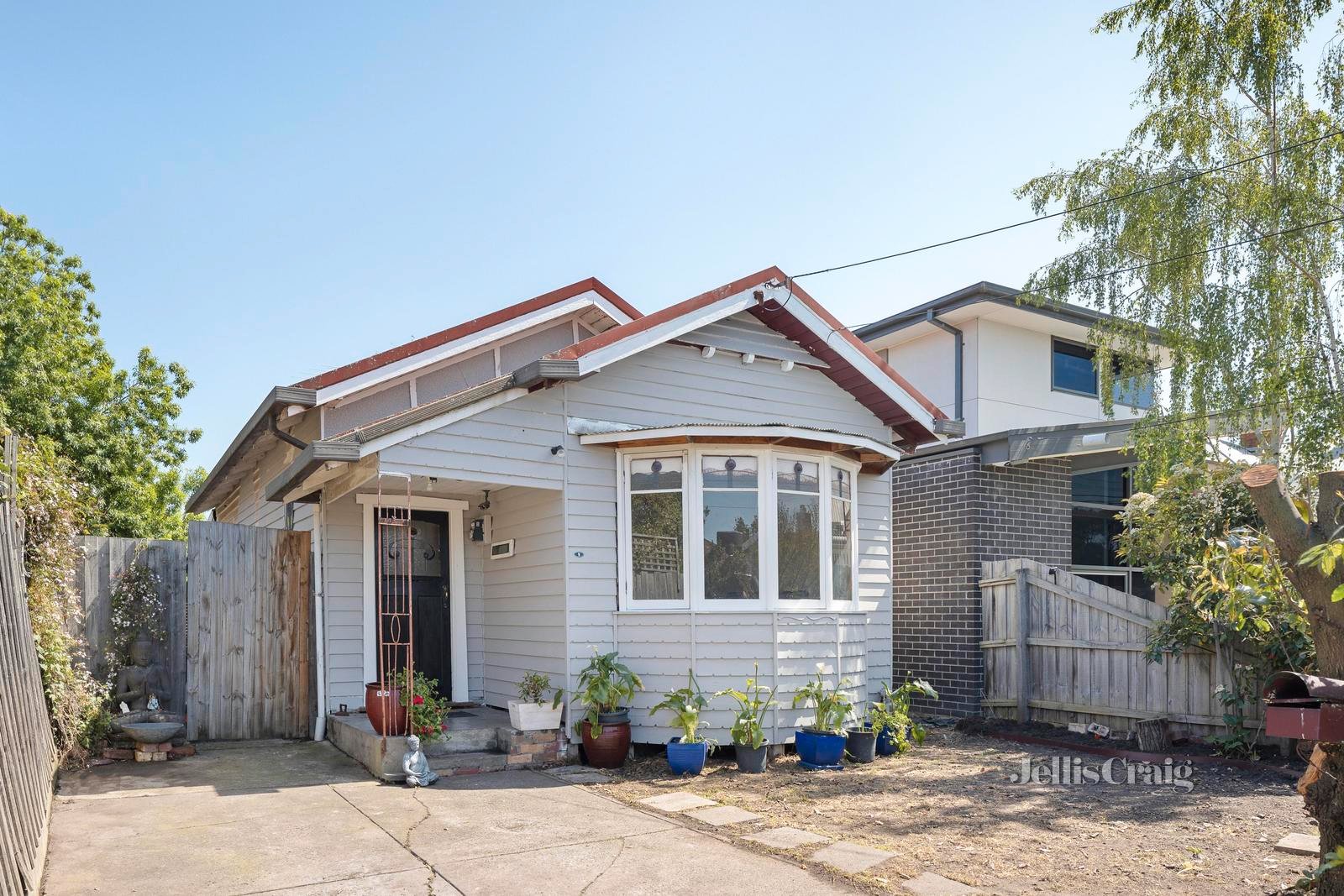 9 Leonard Street, Northcote image 1