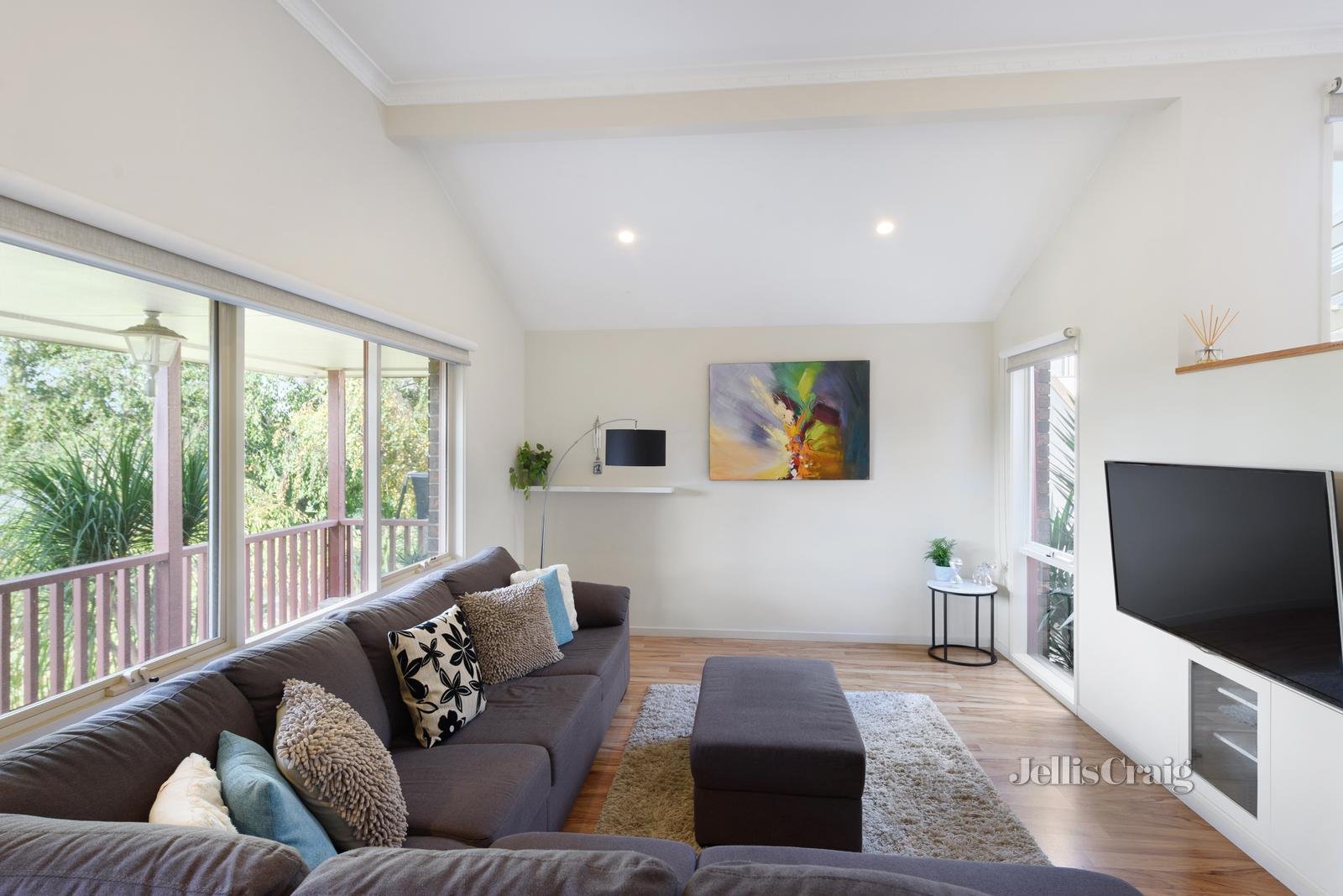 9 Liberty Court, St Helena image 5