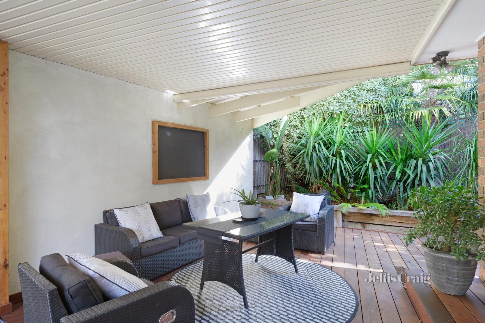 9 Liberty Court, St Helena image 11