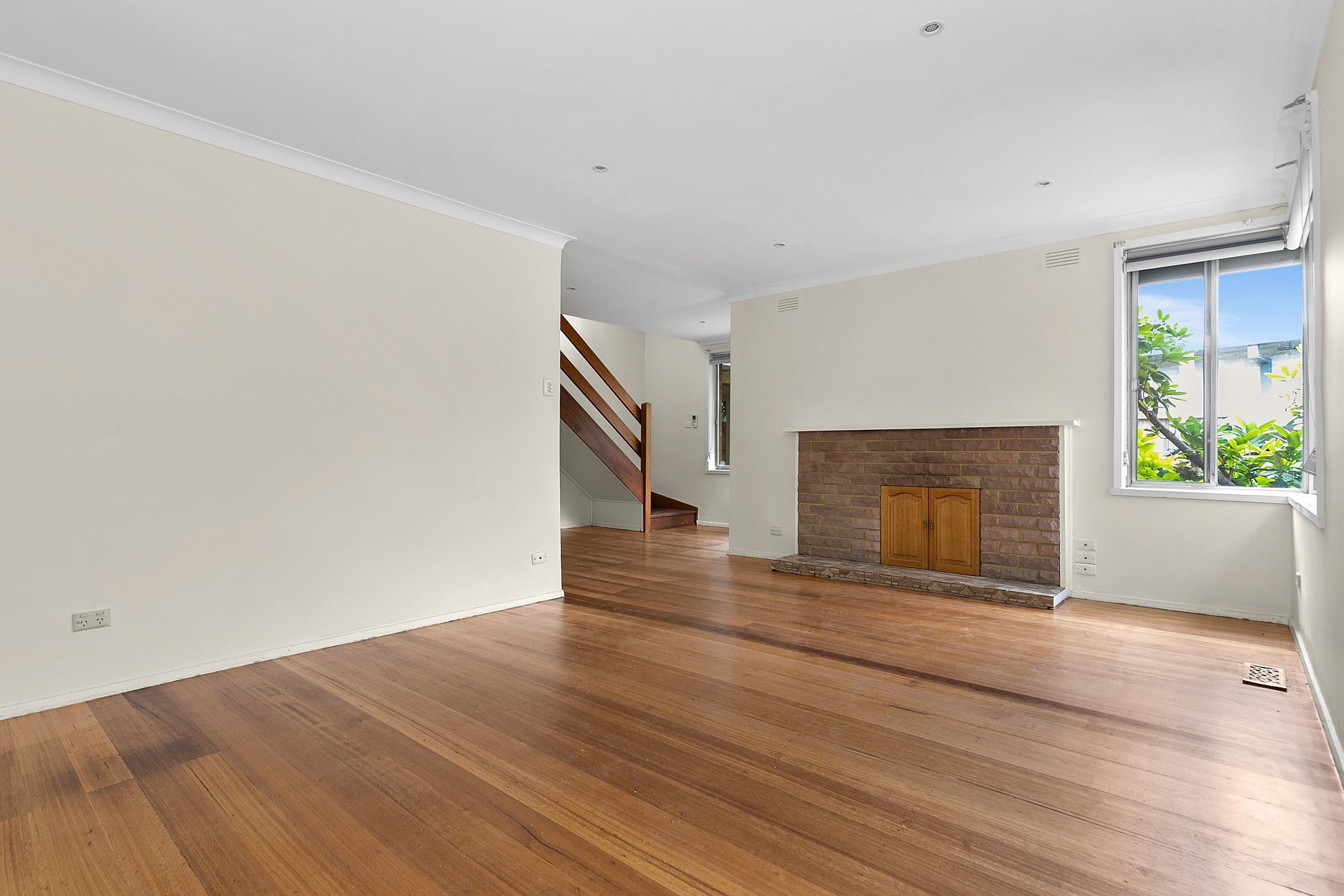 9 Lobelia Court, Blackburn North image 3