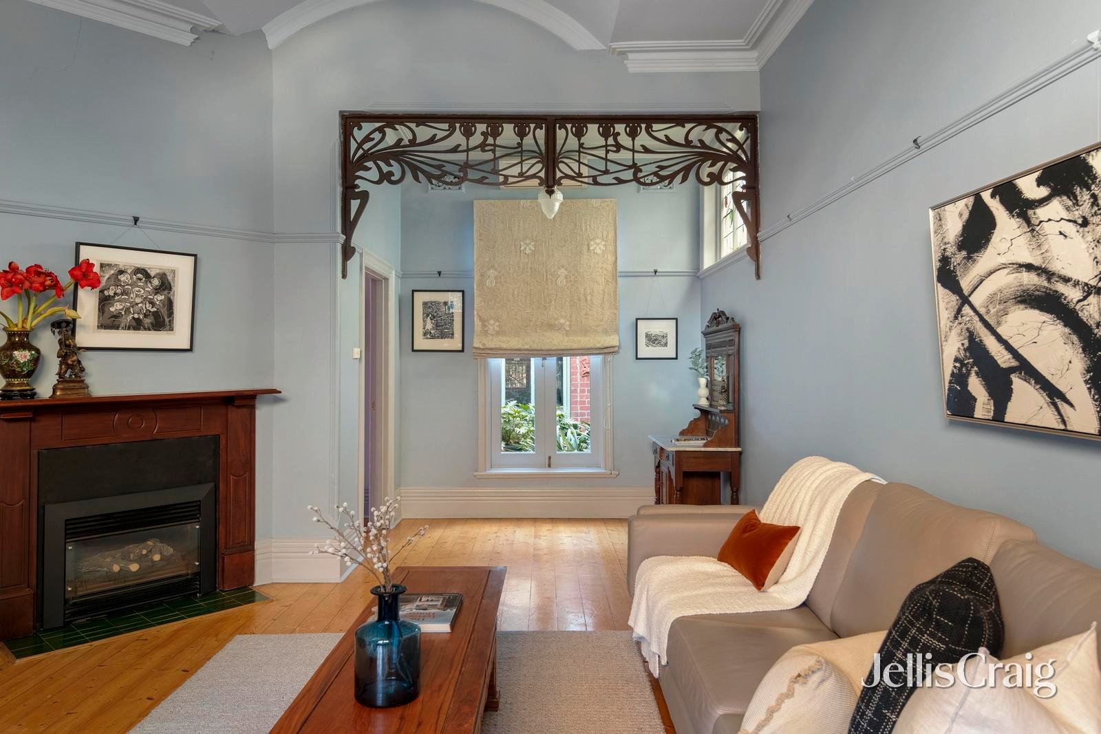 9 Loch Street, St Kilda West image 8