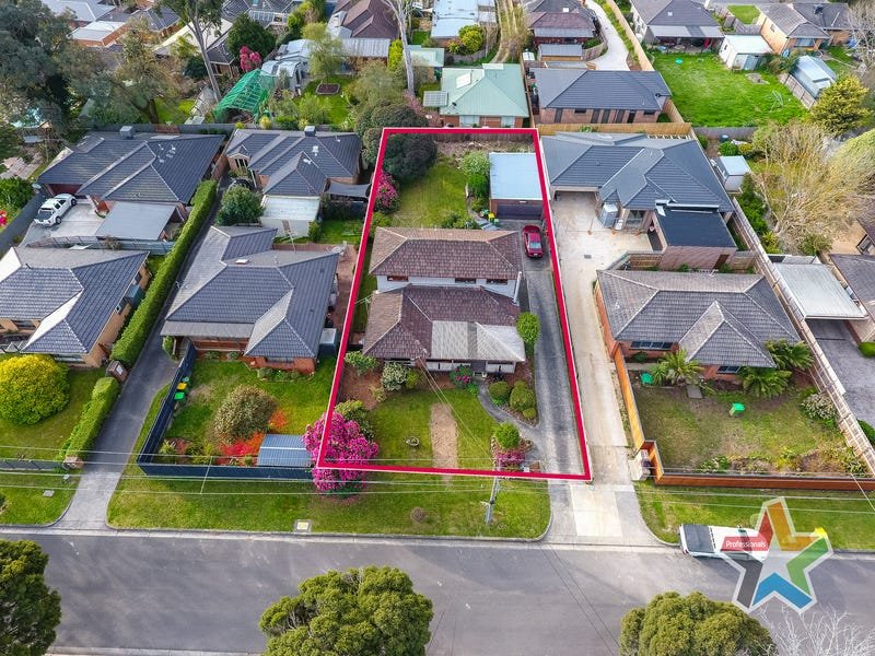 9 Lockhart Court, Kilsyth image 14