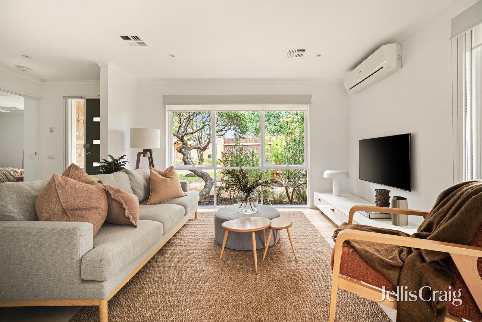 9 Longbeach Close, Aspendale image 2