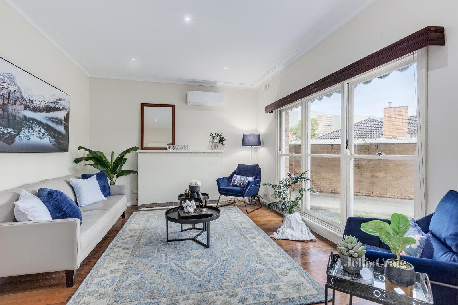 9 Lower Court, Nunawading image 2