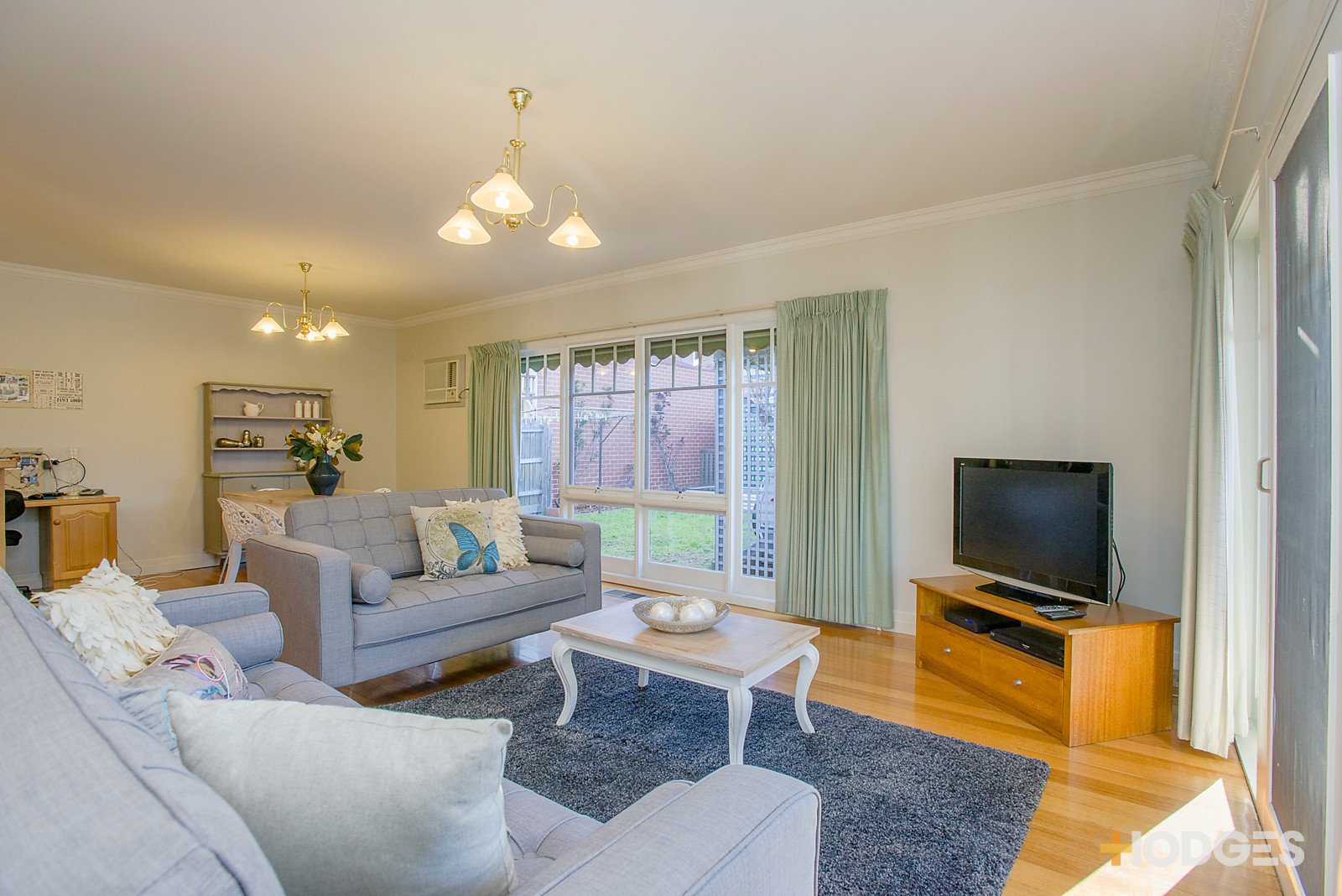 9 Lyon Street, Essendon image 5