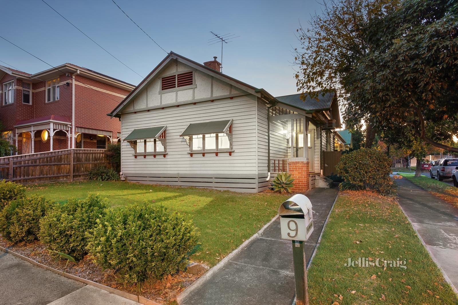 9 Lyon Street, Essendon image 2