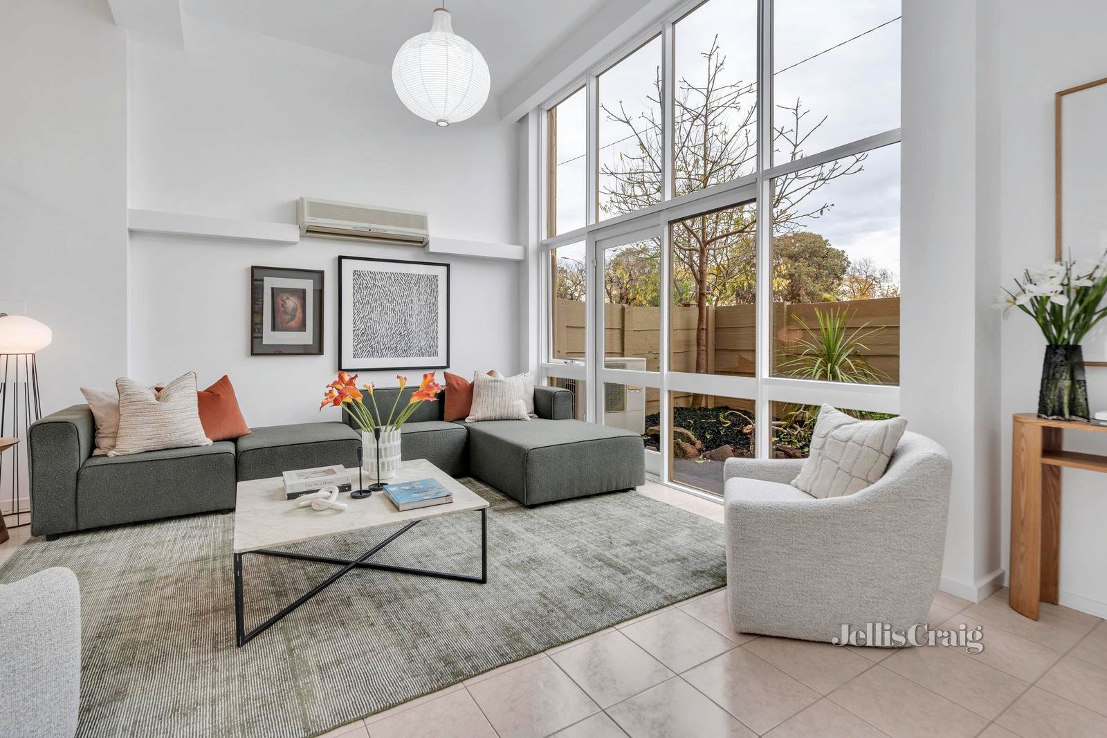 9 Lytton Street, Carlton image 2