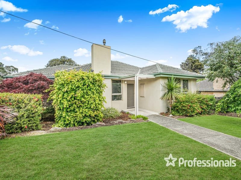 9 MacMillan Street, Mooroolbark image 2