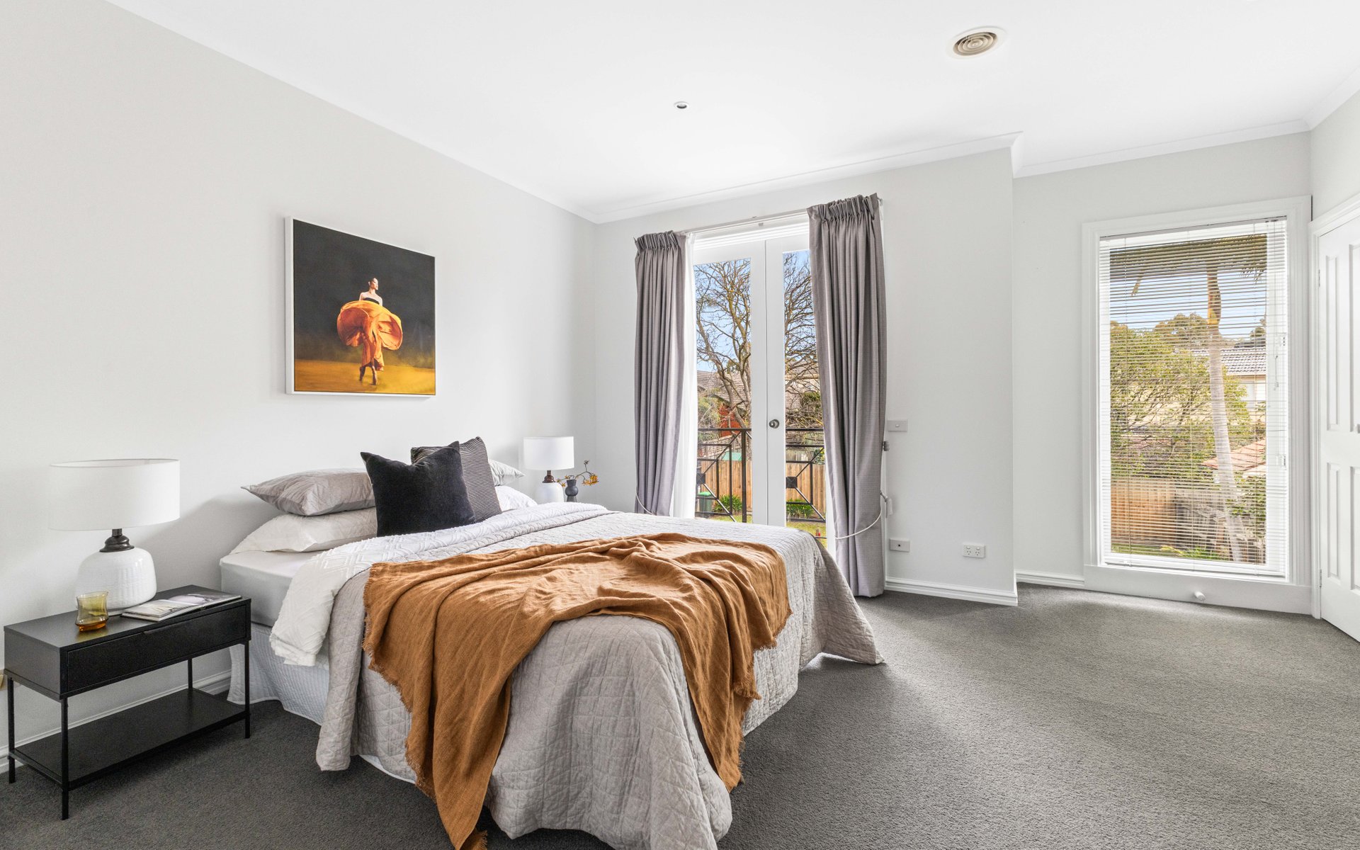 9 Maraquita Grove, Hawthorn East image 7