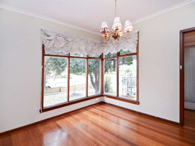 9 Marathon Avenue, Hamlyn Heights image 7