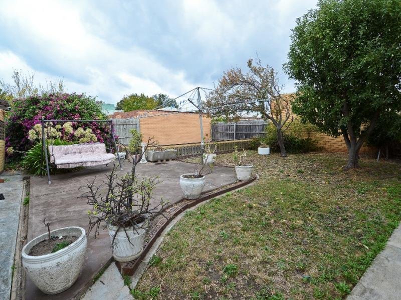 9 Marathon Avenue, Hamlyn Heights image 13