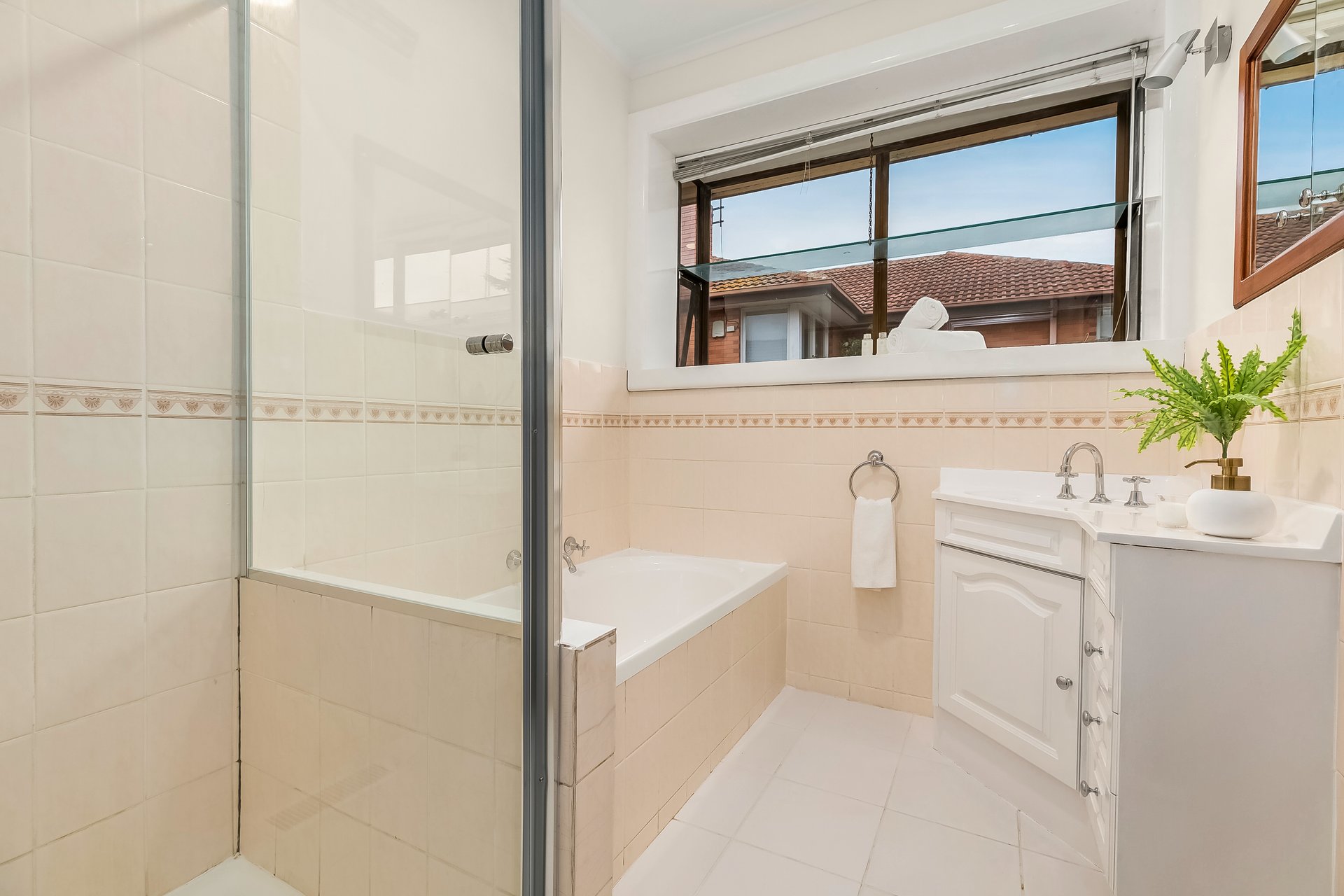 9 Margate Crescent, Glen Waverley image 7