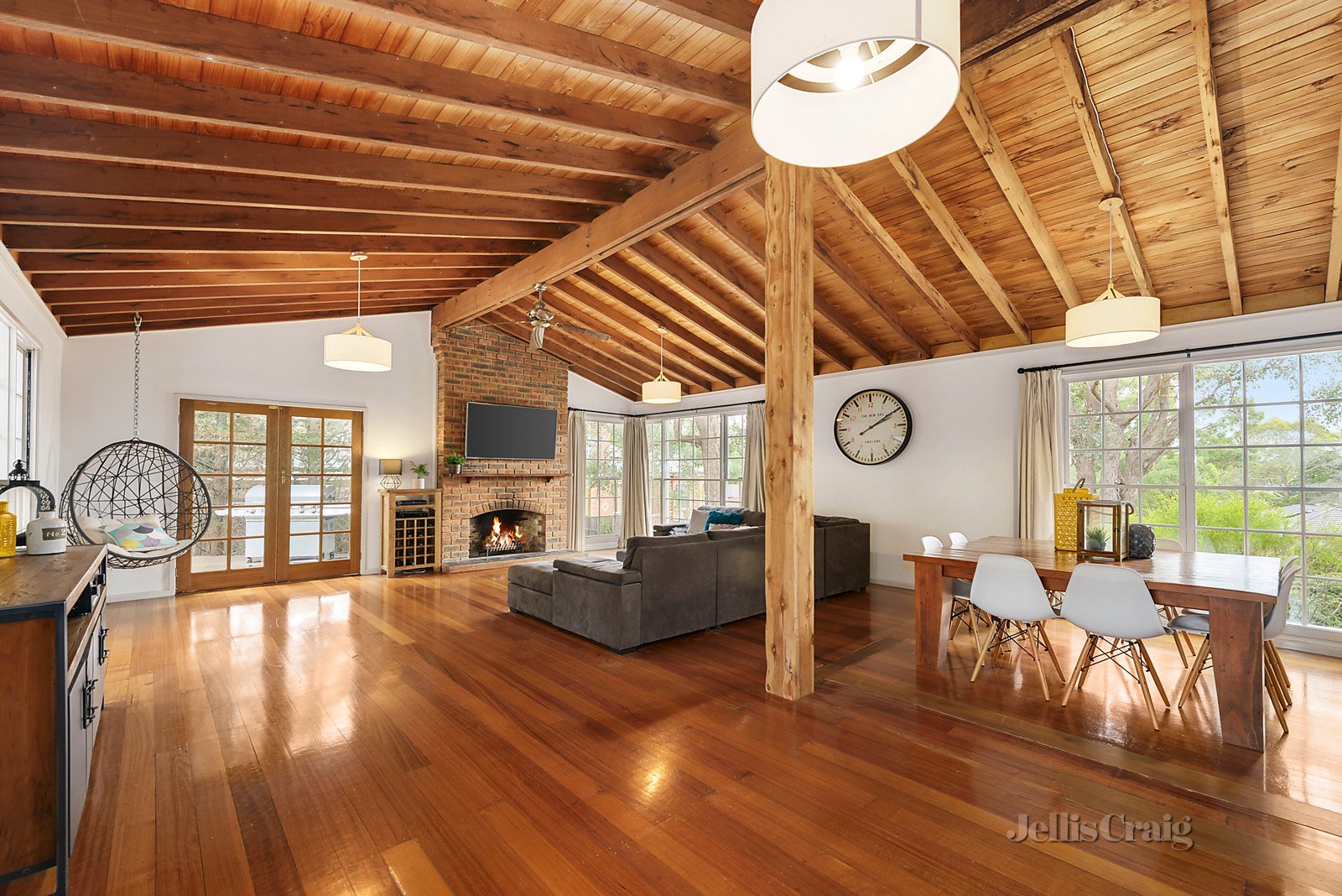 9 Marian Court, Eltham North image 5