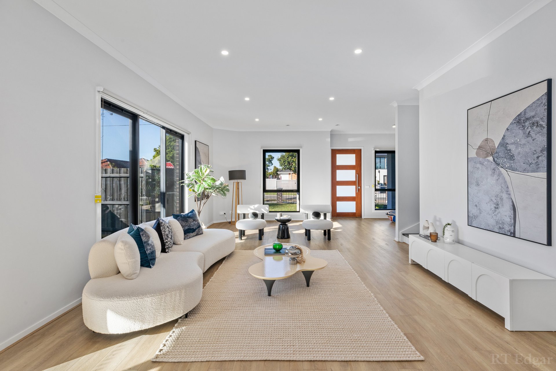 Property Gallery - Main Image