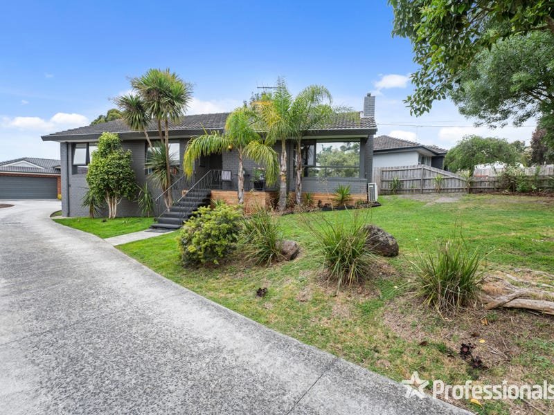 9 Marlow Street, Mooroolbark image 2