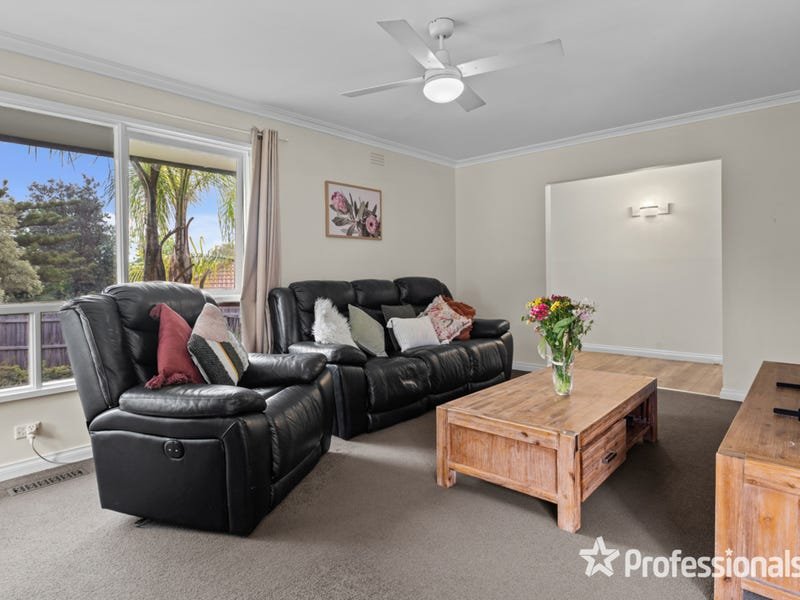 9 Marlow Street, Mooroolbark image 4