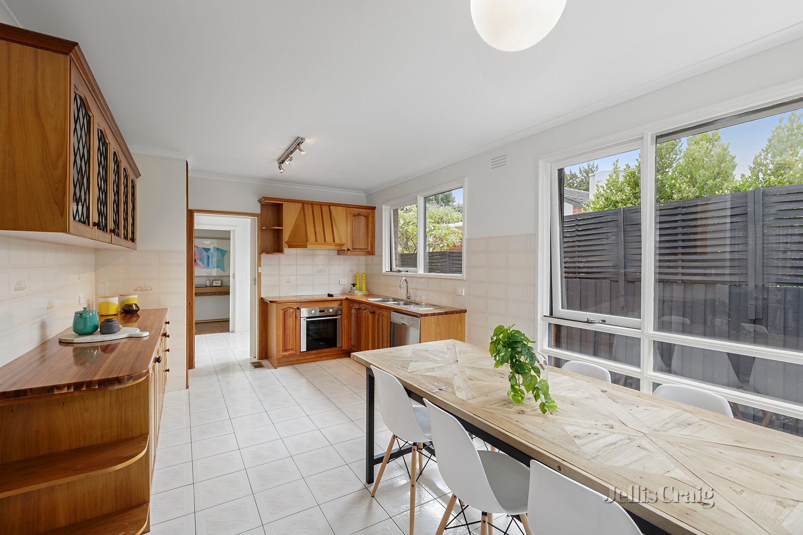 9 Marne Street, St Kilda East image 4