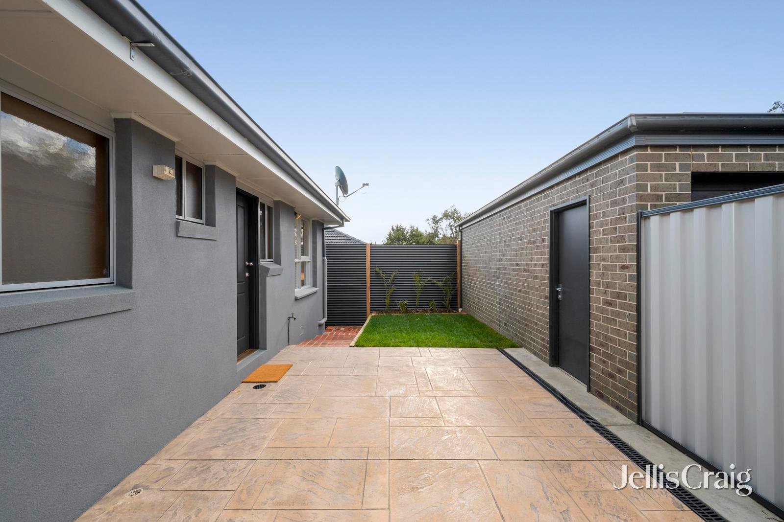 9 Masefield Avenue, Mooroolbark image 11