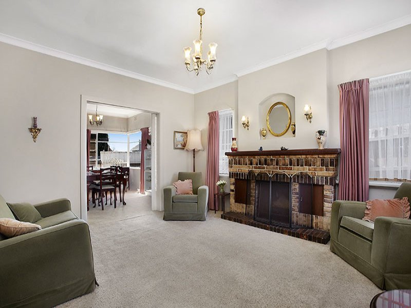 9 Mathers Avenue, Kew East image 4