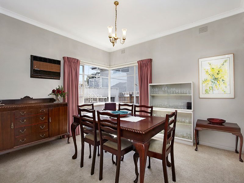 9 Mathers Avenue, Kew East image 5