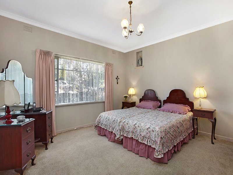 9 Mathers Avenue, Kew East image 7