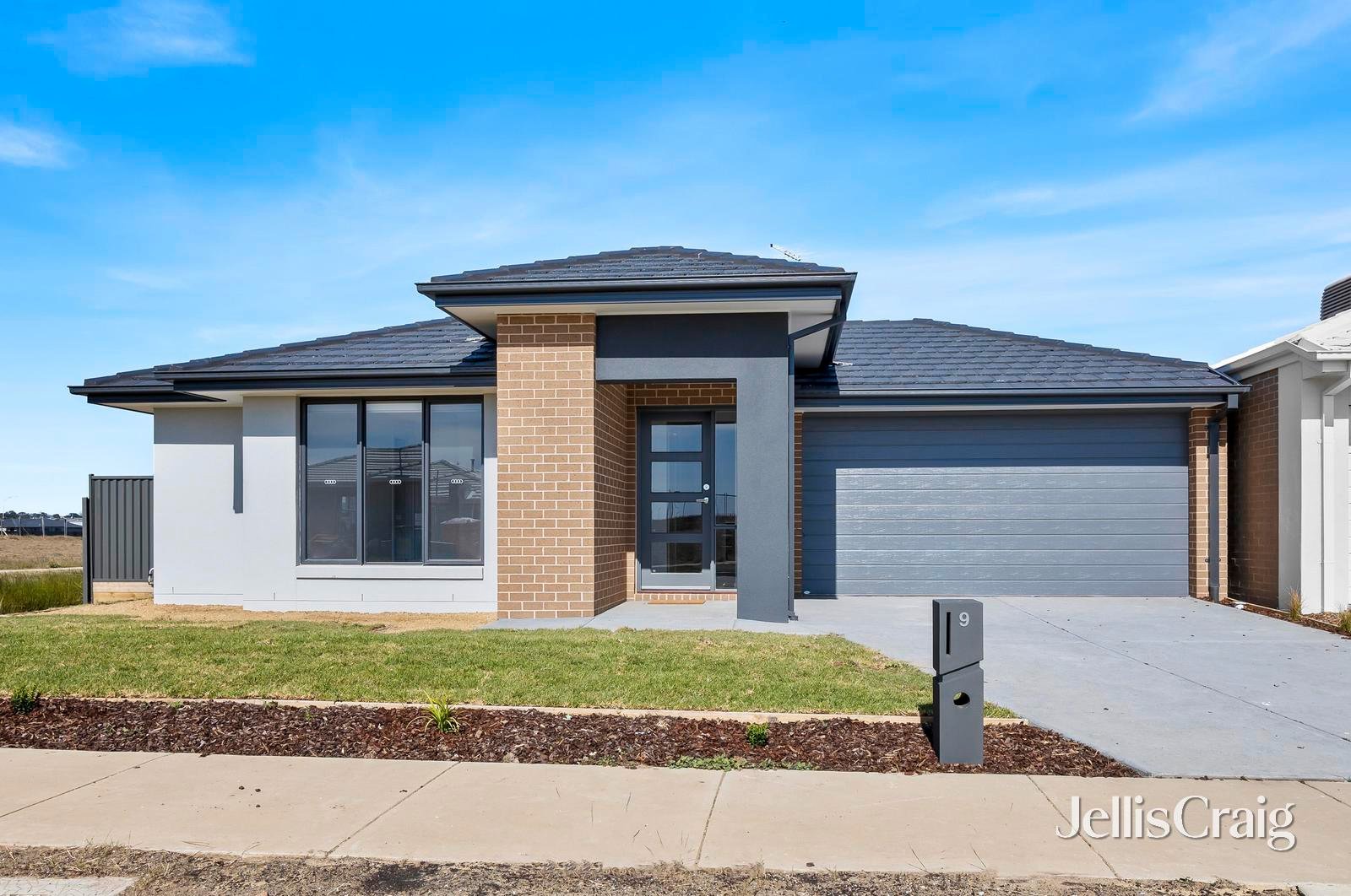 9 Maxi Drive, Winter&nbsp;Valley image 1