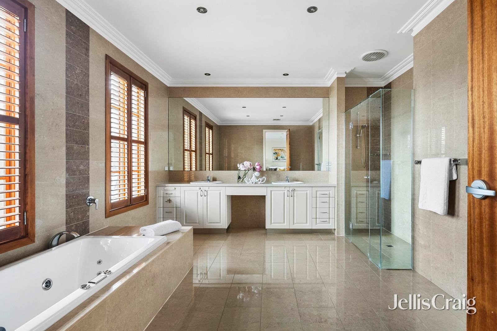 9 May Street, Deepdene image 16