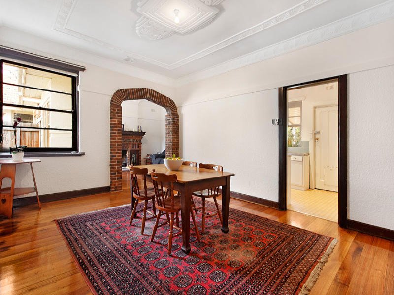 9 McCrae Street, Elwood image 2