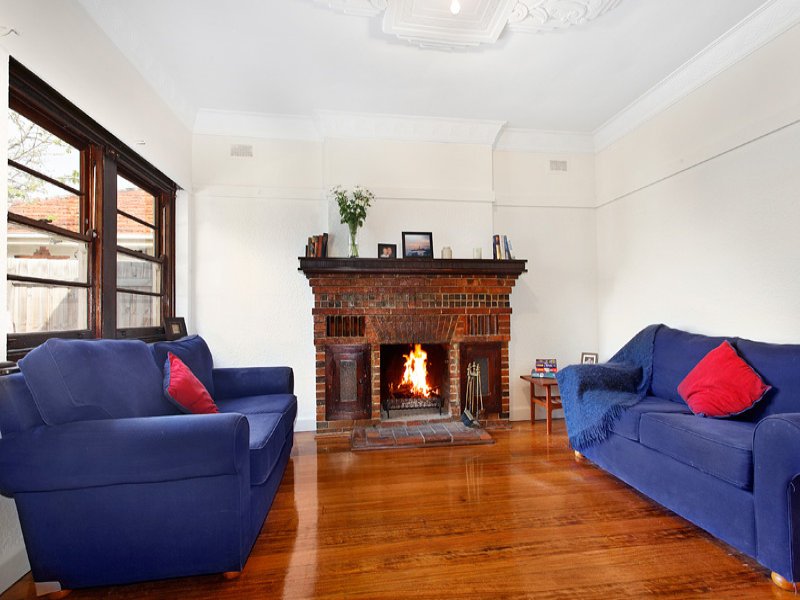 9 McCrae Street, Elwood image 3