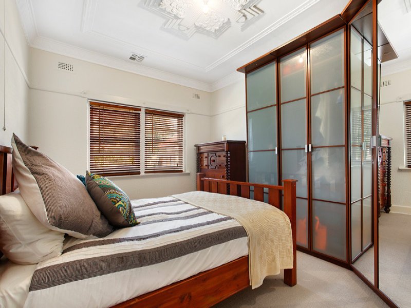 9 McCrae Street, Elwood image 5