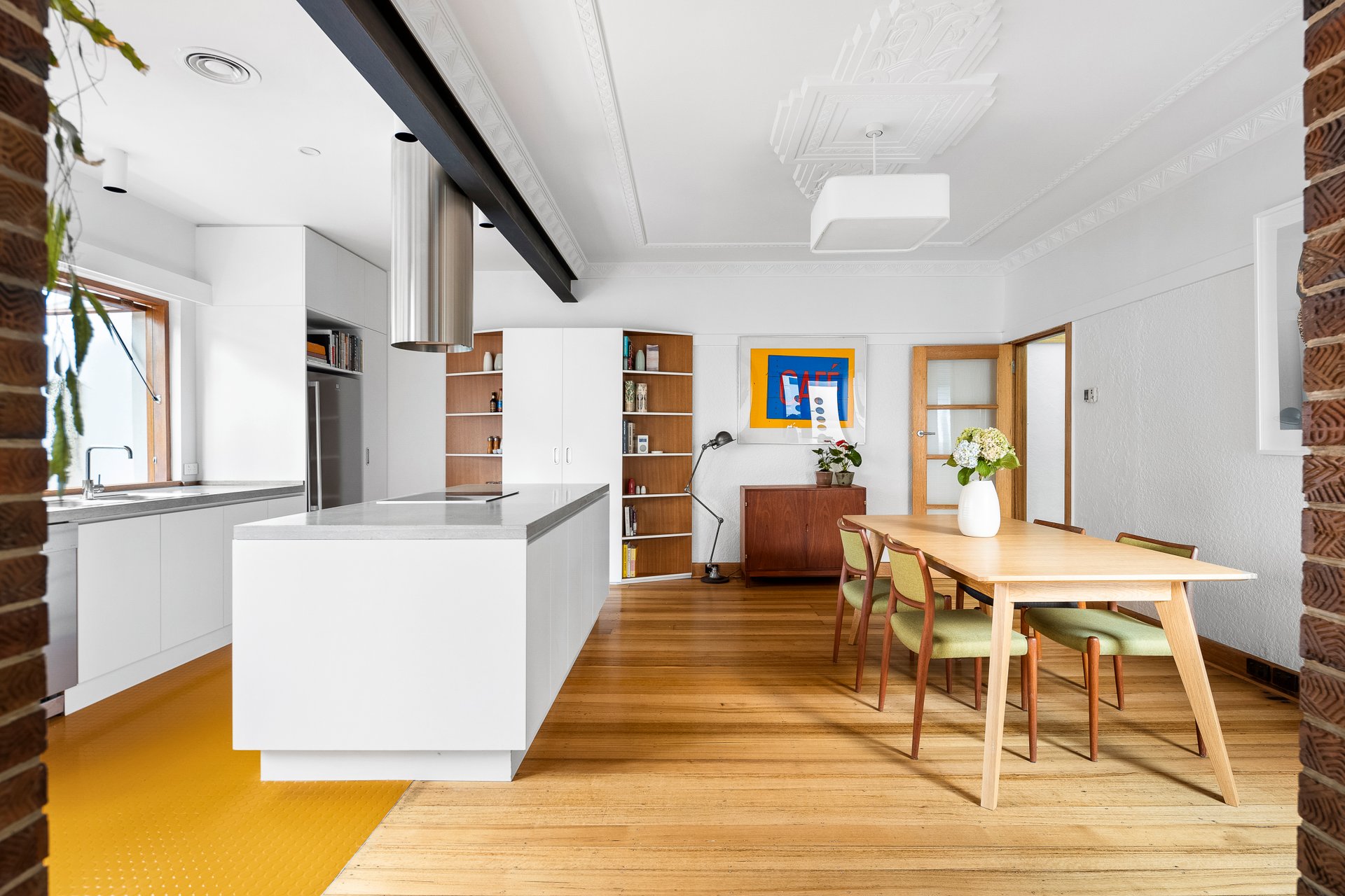 9 McCrae Street, Elwood image 3