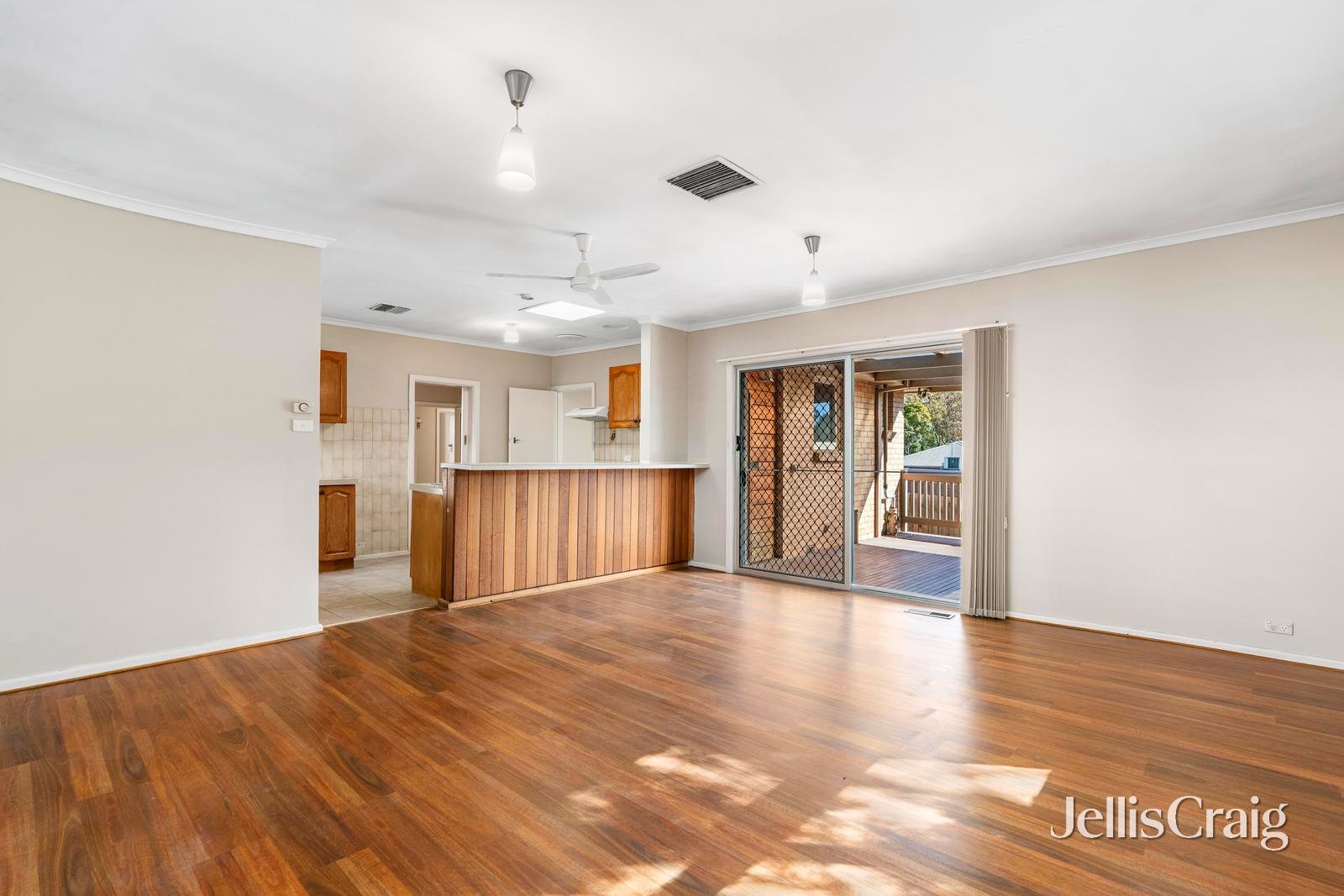 9 Meadow Crescent, Mount&nbsp;Waverley image 4