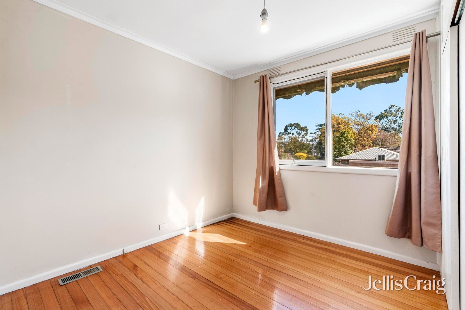 9 Meadow Crescent, Mount&nbsp;Waverley image 7