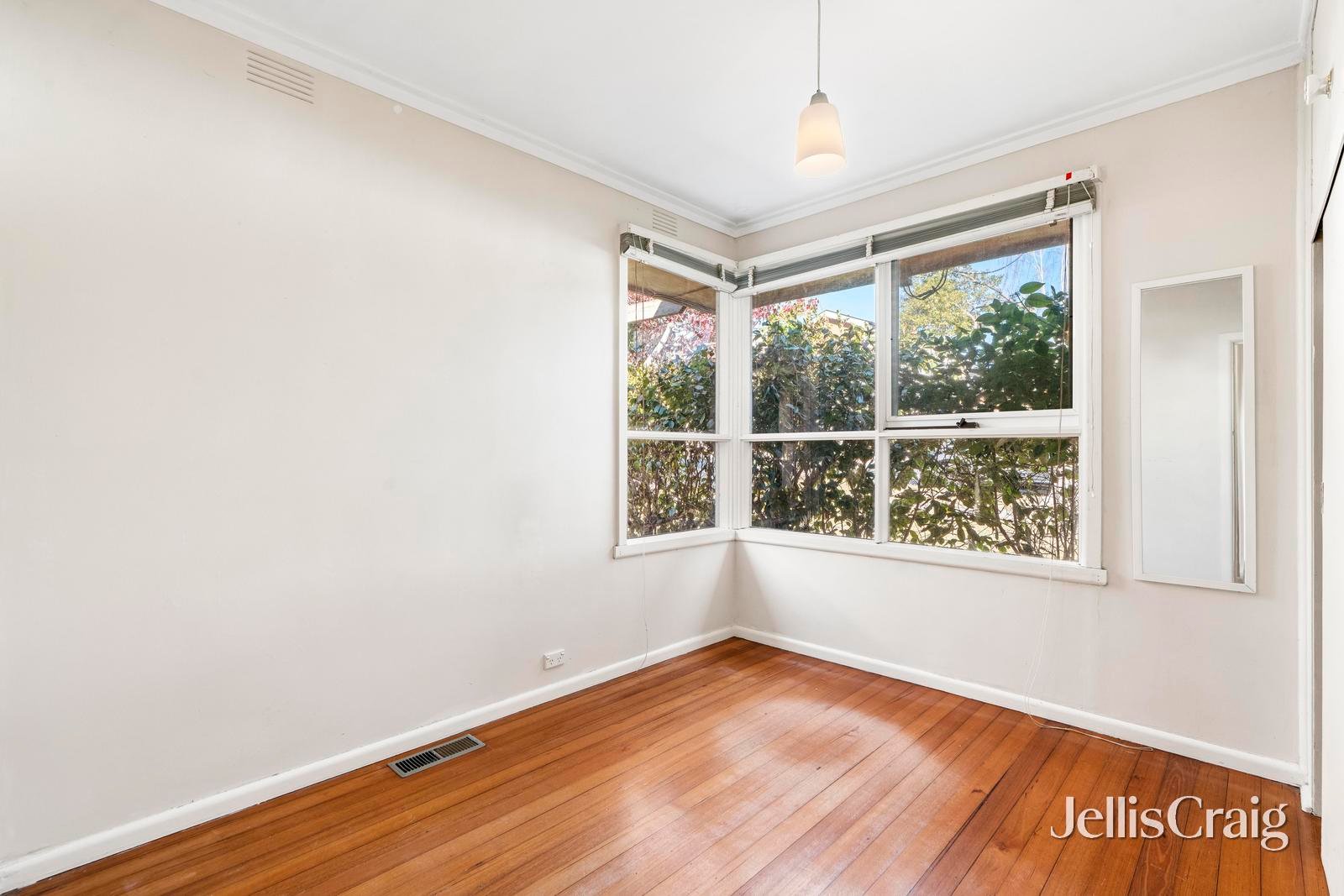 9 Meadow Crescent, Mount&nbsp;Waverley image 9