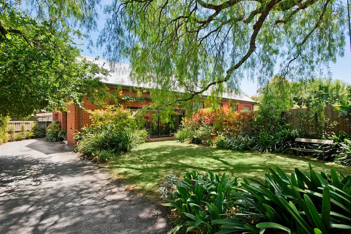 9 Meryl Street, Armadale
- Print Image 1