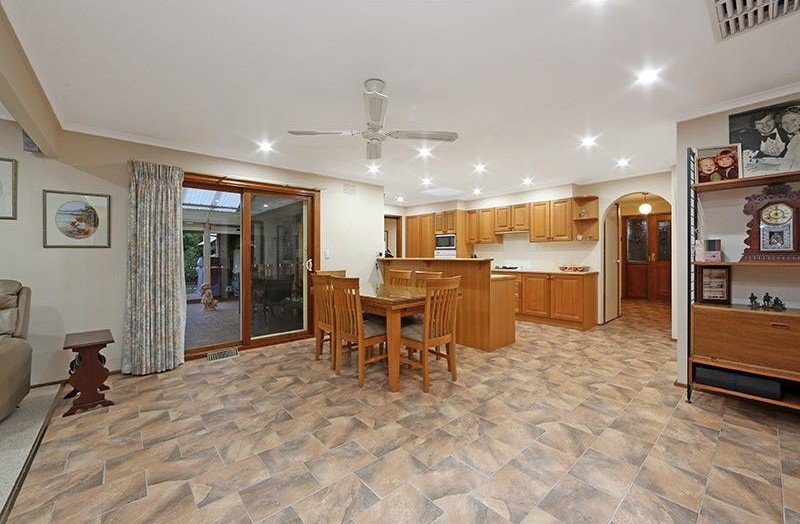 9 Michigan Place, Rowville image 4