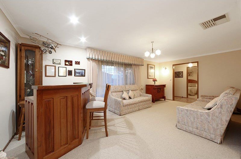 9 Michigan Place, Rowville image 3