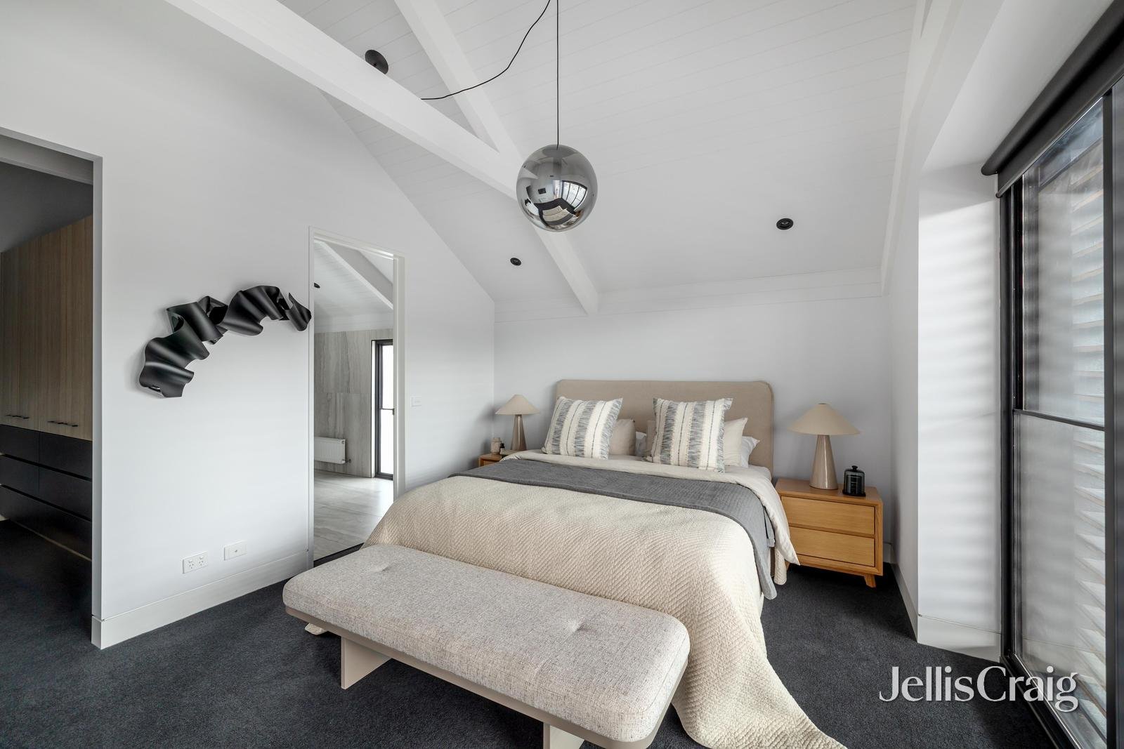 9 Miller Street, Richmond image 5