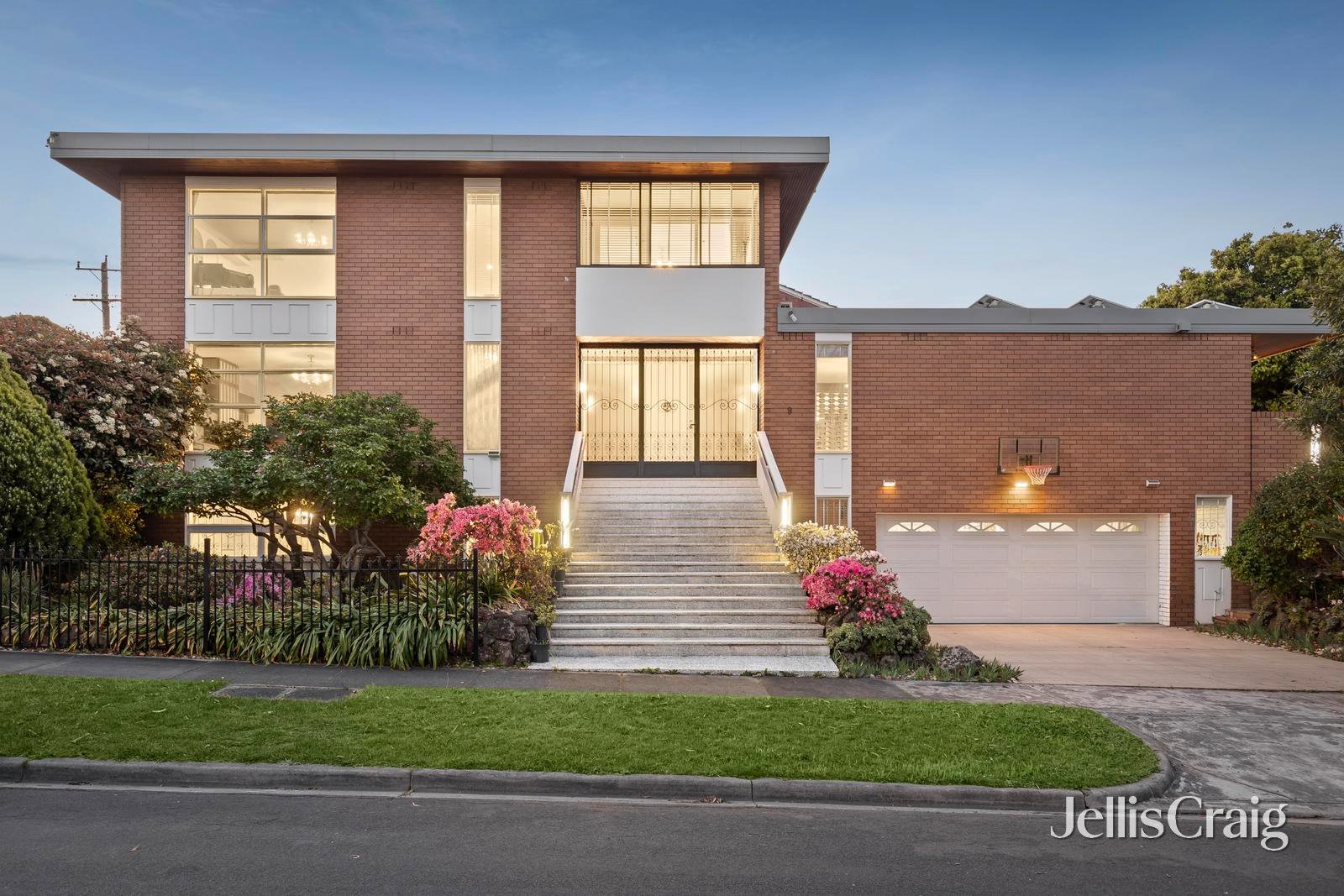 9 Millicent Avenue, Balwyn&nbsp;North image 1