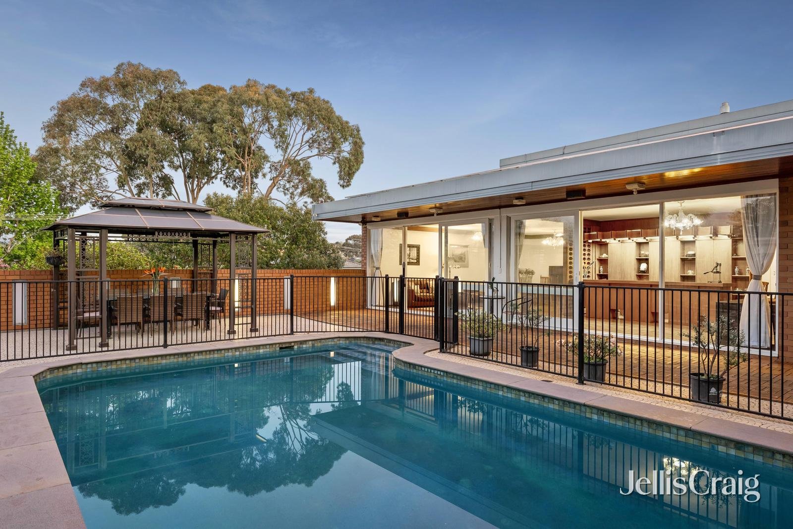 9 Millicent Avenue, Balwyn&nbsp;North image 2
